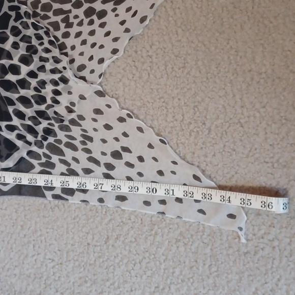 100% Silk Animal Print Scarf - Picture 8 of 11